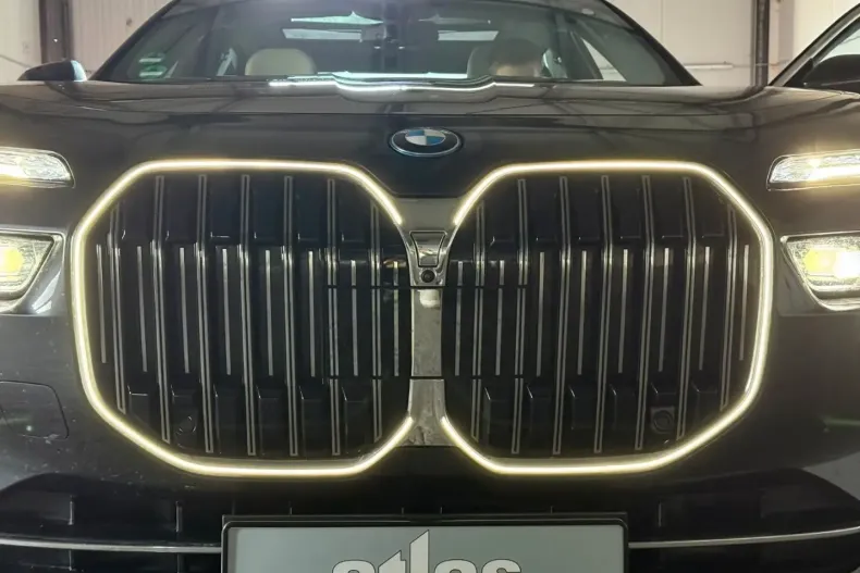 BMW 750 (Seria 7) din 2024 cu 50.063 km - oferta BMW195965 - foto 9