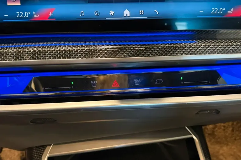 BMW 750 (Seria 7) din 2024 cu 50.063 km - oferta BMW195965 - foto 17