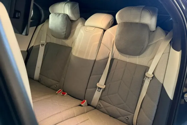 BMW 750 (Seria 7) din 2024 cu 50.063 km - oferta BMW195965 - foto 27