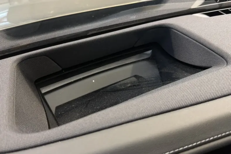 BMW 750 (Seria 7) din 2024 cu 39.072 km - oferta BMW195966 - foto 12