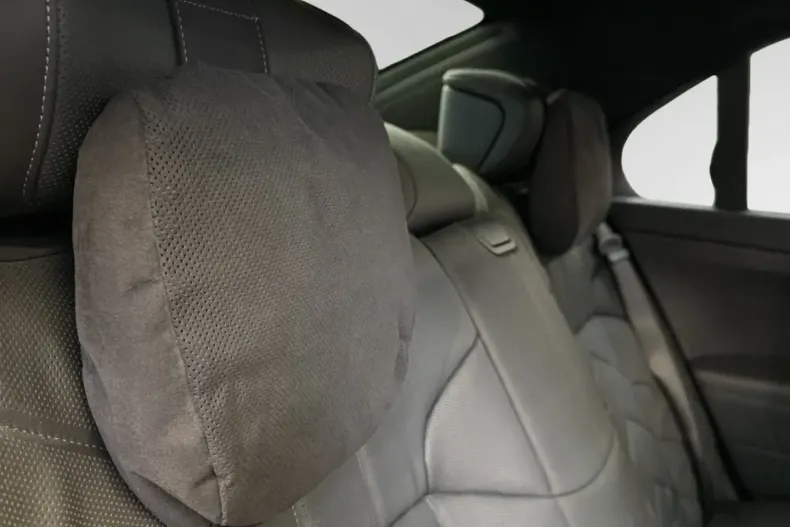 BMW 750 (Seria 7) din 2024 cu 39.072 km - oferta BMW195966 - foto 17