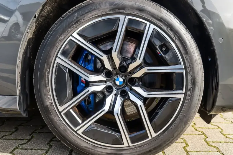 BMW 750 (Seria 7) din 2024 cu 54.163 km - oferta BMW195967 - foto 3