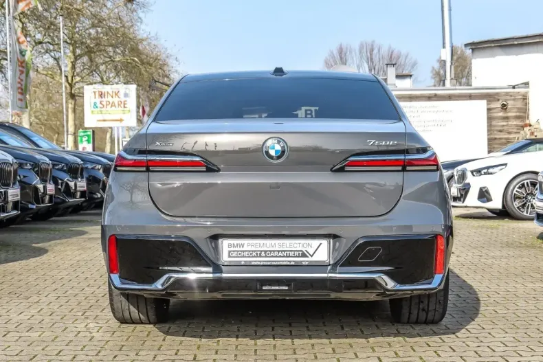 BMW 750 (Seria 7) din 2024 cu 54.163 km - oferta BMW195967 - foto 9