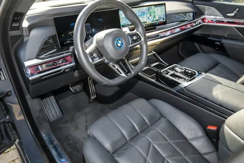 BMW 750 (Seria 7) din 2024 cu 54.163 km - oferta BMW195967 - foto 16