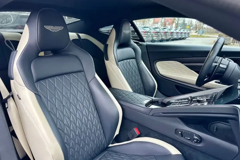 Aston Martin DB12 din 2024 cu 7.300 km - oferta AST195981 - foto 16