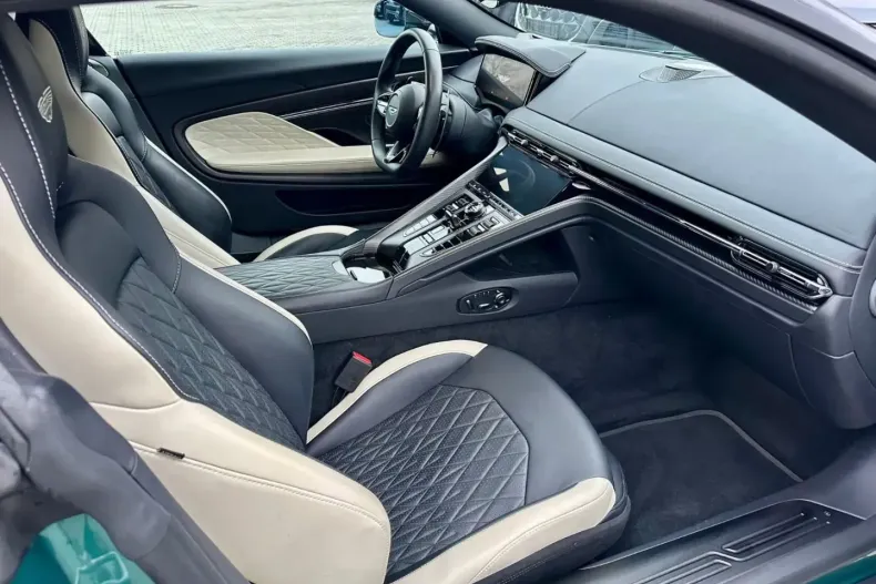 Aston Martin DB12 din 2024 cu 7.300 km - oferta AST195981 - foto 18