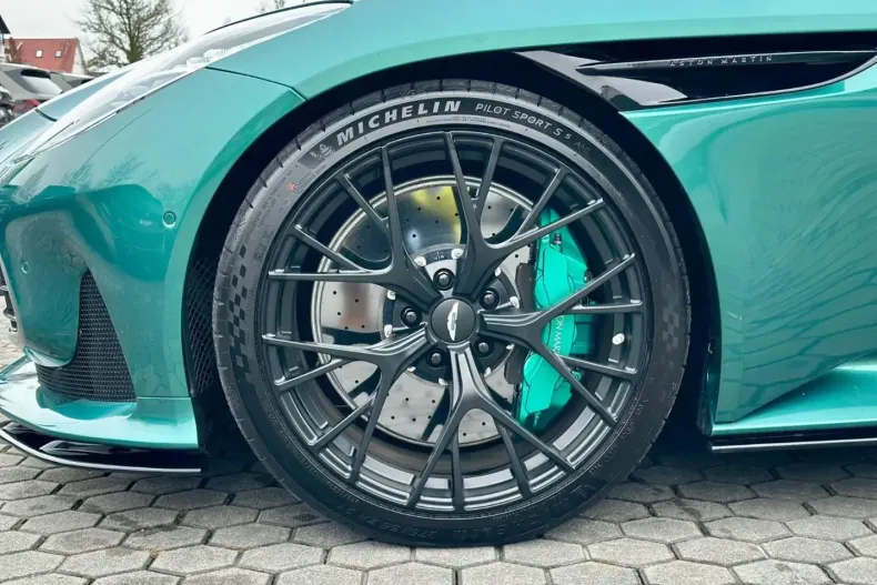 Aston Martin DB12 din 2024 cu 7.300 km - oferta AST195981 - foto 30