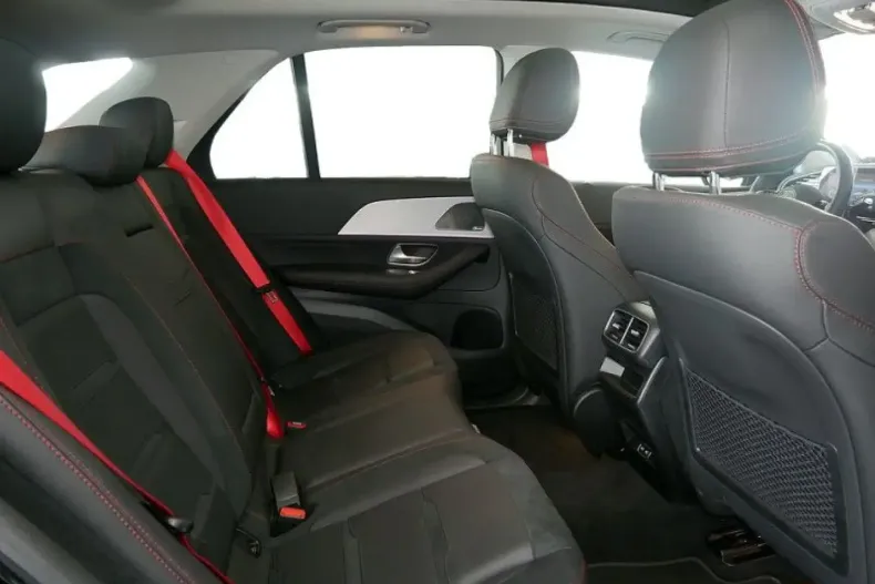 Mercedes-Benz GLE 53 AMG (Clasa GLE) din 2025 cu 14.952 km - oferta MER195987 - foto 5