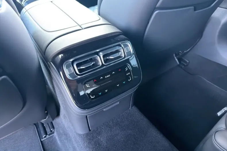 Mercedes-Benz S 400 (Clasa S) din 2024 cu 69.800 km - oferta MER195995 - foto 18