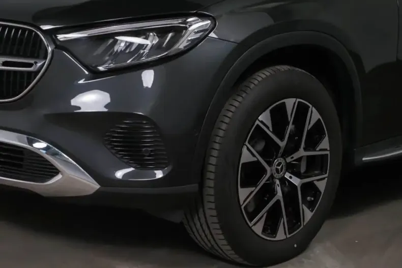 Mercedes-Benz GLC 300 (Clasa GLC) din 2025 cu 15.107 km - oferta MER196011 - foto 9