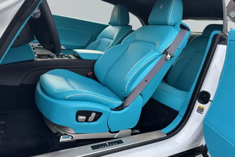 Rolls-Royce Spectre din 2025 cu 5.000 km - oferta ROL196019 - foto 8