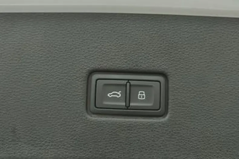 Audi Q8 din 2023 cu 62.749 km - oferta AUD196021 - foto 14