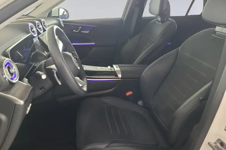 Mercedes-Benz GLC 200 (Clasa GLC) din 2025 cu 13.567 km - oferta MER196027 - foto 11