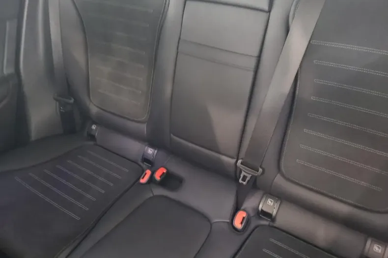 Mercedes-Benz GLC 200 (Clasa GLC) din 2025 cu 13.567 km - oferta MER196027 - foto 12