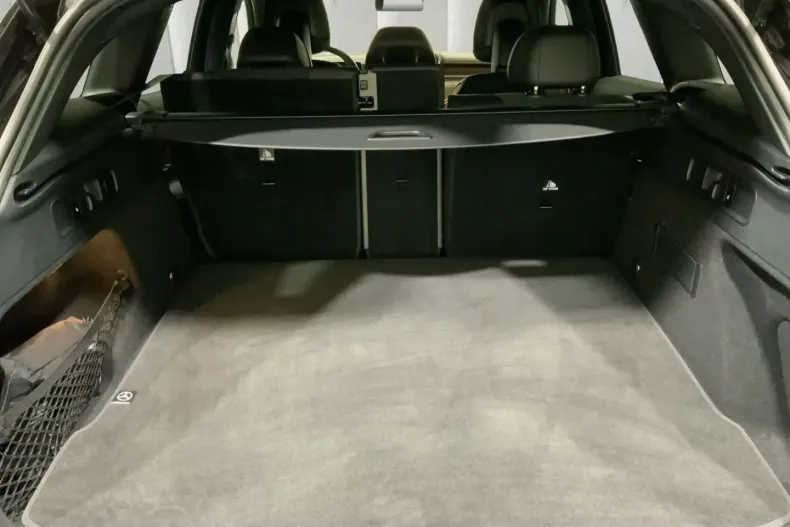 Mercedes-Benz GLC 300 (Clasa GLC) din 2025 cu 10.444 km - oferta MER196028 - foto 16