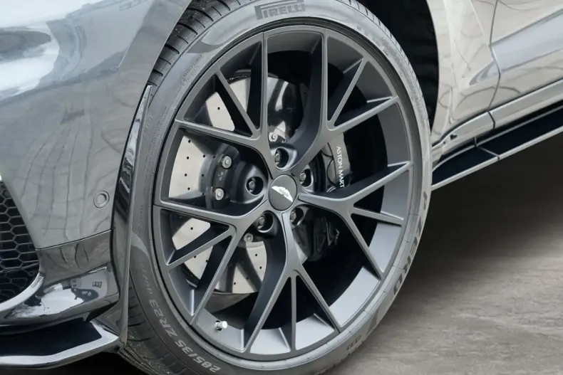 Aston Martin DBX din 2025 cu 13.580 km - oferta AST196029 - foto 12