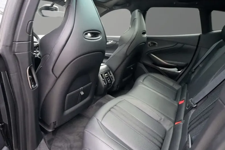 Aston Martin DBX din 2025 cu 13.580 km - oferta AST196029 - foto 29