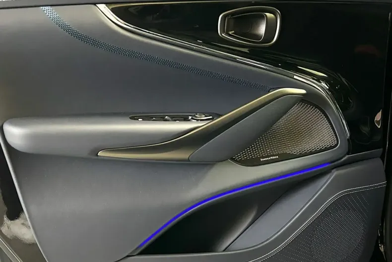 Aston Martin DBX din 2025 cu 12.830 km - oferta AST196033 - foto 25