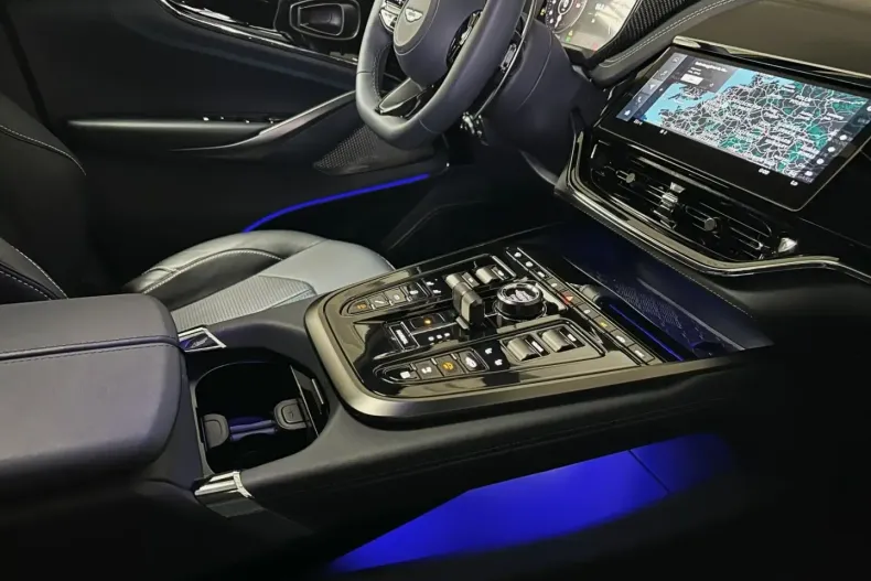 Aston Martin DBX din 2025 cu 12.830 km - oferta AST196033 - foto 28