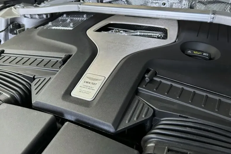 Aston Martin DBX din 2025 cu 12.830 km - oferta AST196033 - foto 42