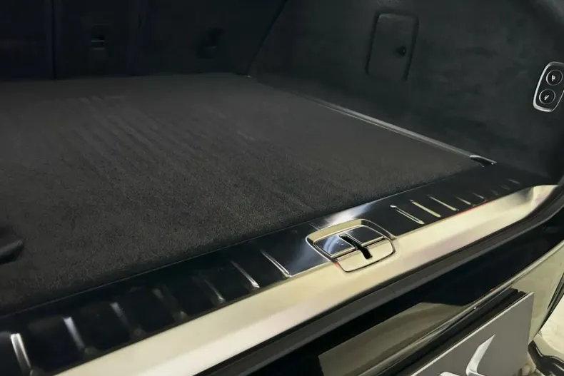 Aston Martin DBX din 2025 cu 12.830 km - oferta AST196033 - foto 44