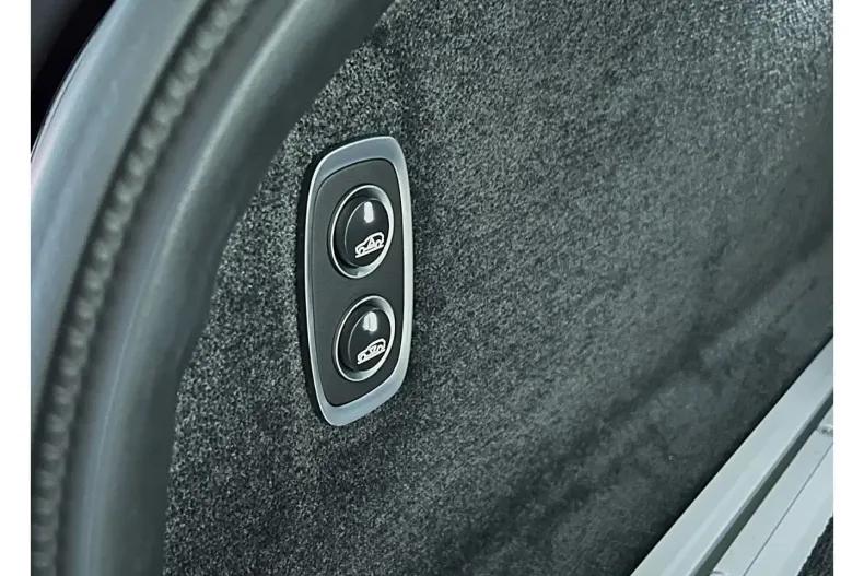 Aston Martin DBX din 2025 cu 12.830 km - oferta AST196033 - foto 45