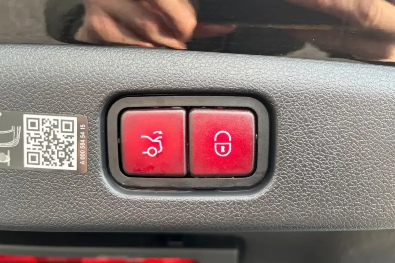 Mercedes-Benz E 53 AMG (Clasa E) din 2025 cu 19.340 km - oferta MER196036 - foto 17