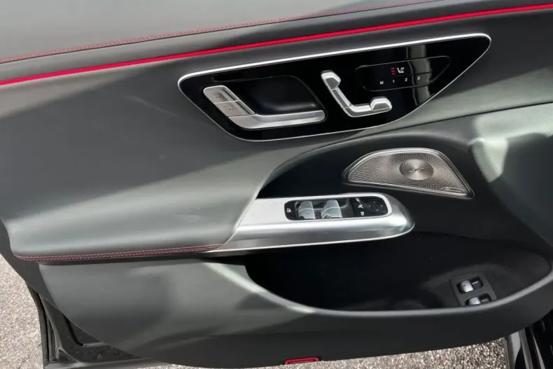 Mercedes-Benz E 53 AMG (Clasa E) din 2025 cu 19.340 km - oferta MER196036 - foto 19