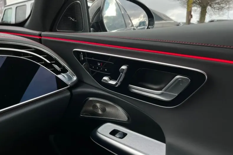 Mercedes-Benz E 53 AMG (Clasa E) din 2025 cu 19.340 km - oferta MER196036 - foto 26