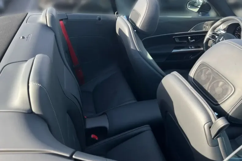 Mercedes-Benz SL 43 AMG (Clasa SL) din 2025 cu 30.930 km - oferta MER196040 - foto 12