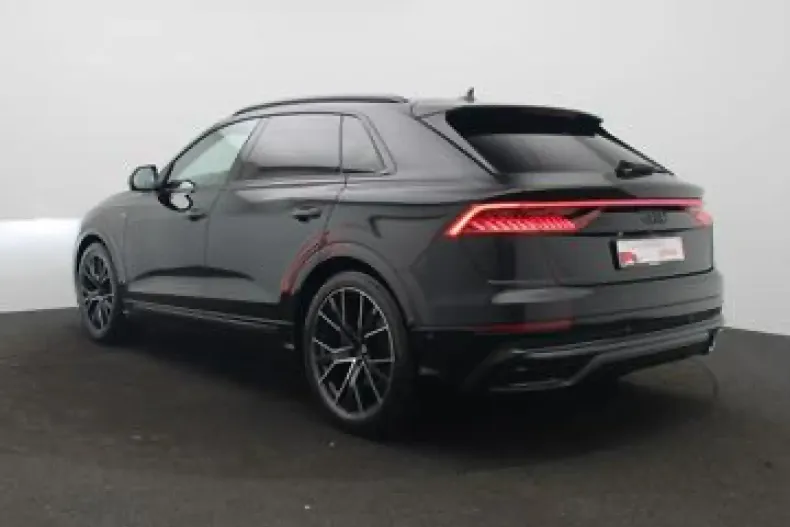 Audi Q8 din 2023 cu 56.500 km - oferta AUD196043 - foto 3