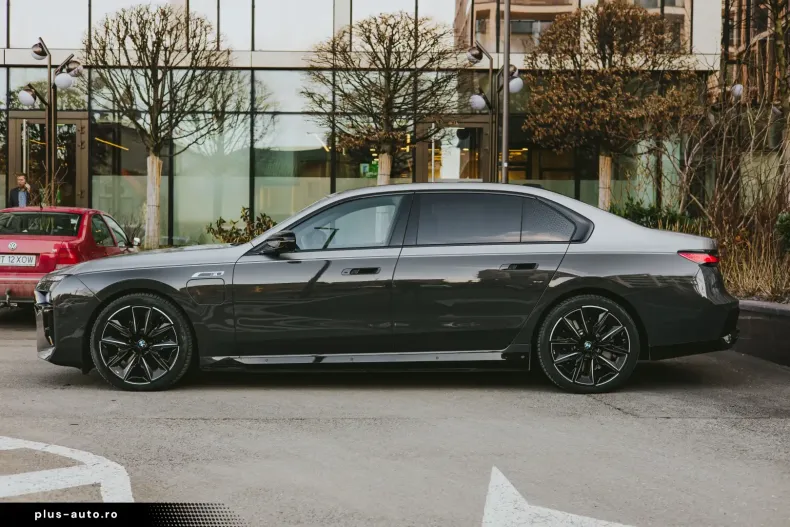 BMW M760 (Seria 7) din 2023 cu 25.000 km - oferta BMW196044 - foto 10
