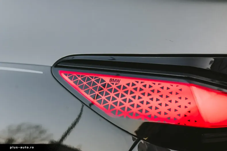 BMW M760 (Seria 7) din 2023 cu 25.000 km - oferta BMW196044 - foto 11