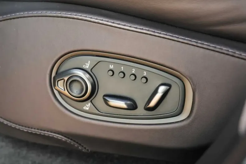 Aston Martin DBX din 2023 cu 27.931 km - oferta AST196047 - foto 23