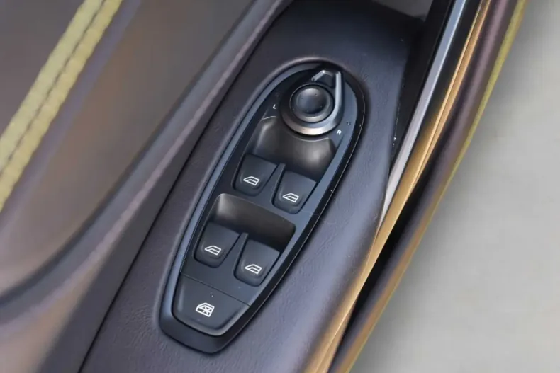 Aston Martin DBX din 2023 cu 27.931 km - oferta AST196047 - foto 29