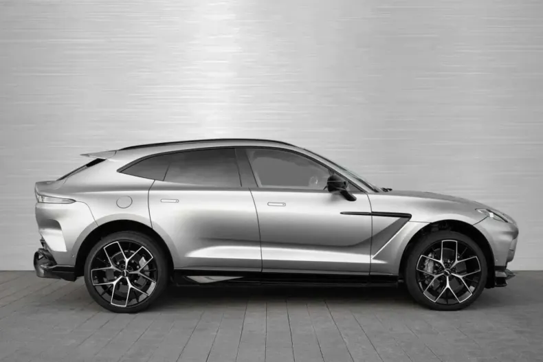 Aston Martin DBX din 2023 cu 22.700 km - oferta AST196048 - foto 3