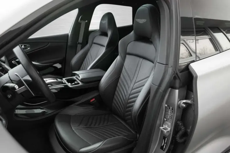 Aston Martin DBX din 2023 cu 22.700 km - oferta AST196048 - foto 15