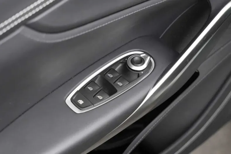 Aston Martin DBX din 2023 cu 22.700 km - oferta AST196048 - foto 28