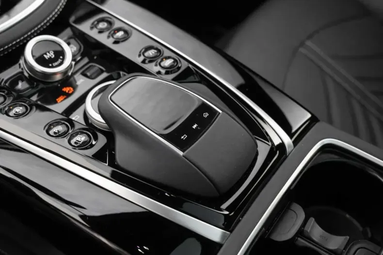 Aston Martin DBX din 2023 cu 22.700 km - oferta AST196048 - foto 33