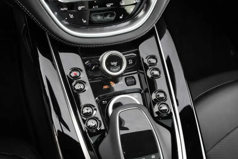 Aston Martin DBX din 2023 cu 22.700 km - oferta AST196048 - foto 34