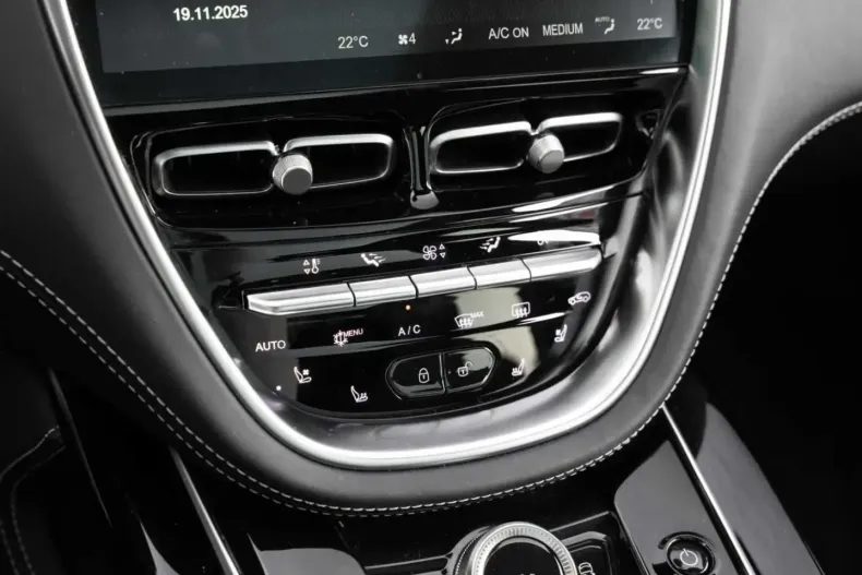 Aston Martin DBX din 2023 cu 22.700 km - oferta AST196048 - foto 35