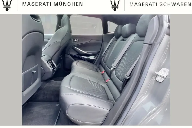 Aston Martin DBX din 2023 cu 16.000 km - oferta AST196049 - foto 19