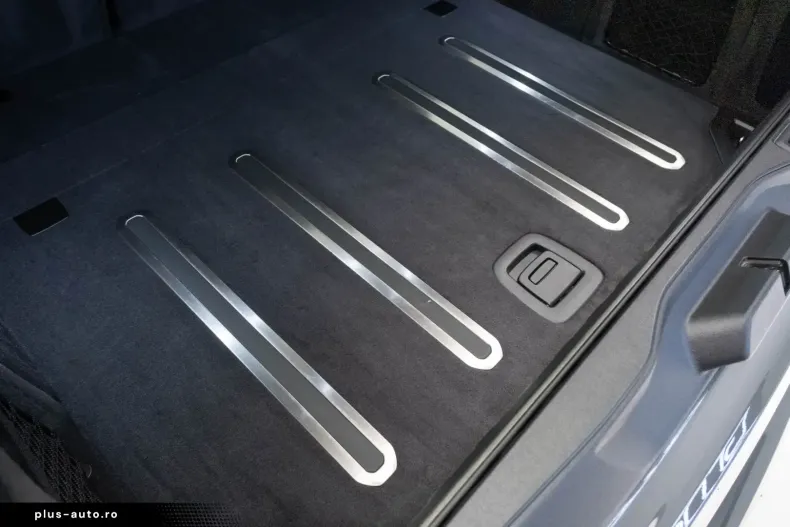 BMW X5 M (Seria X) din 2024 cu 11.259 km - oferta BMW196053 - foto 25