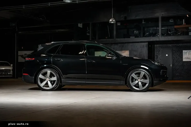 Porsche Cayenne din 2023 cu 32.240 km - oferta POR196058 - foto 6