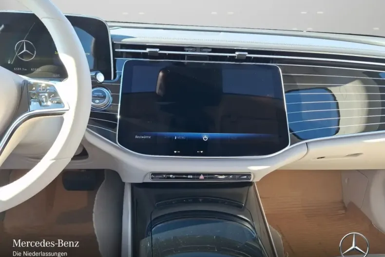 Mercedes-Benz E 200 (Clasa E) din 2024 cu 6.585 km - oferta MER196063 - foto 13