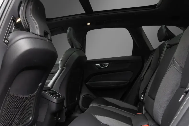 Volvo XC60 din 2021 cu 127.810 km - oferta VOL196064 - foto 10