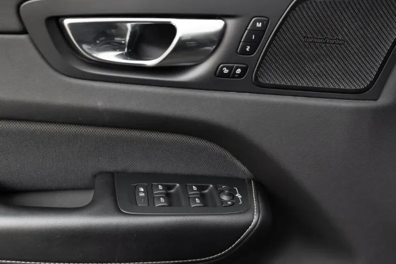 Volvo XC60 din 2021 cu 127.810 km - oferta VOL196064 - foto 14