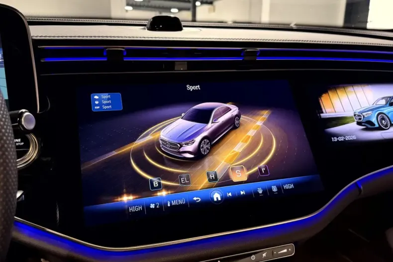 Mercedes-Benz E 300 (Clasa E) din 2024 cu 22.540 km - oferta MER196067 - foto 18