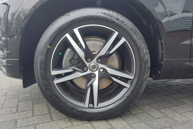 Volvo XC60 din 2021 cu 90.100 km - oferta VOL196068 - foto 14