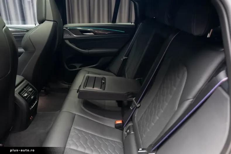 BMW X4 M (Seria X) din 2024 cu 13.850 km - oferta BMW196069 - foto 35